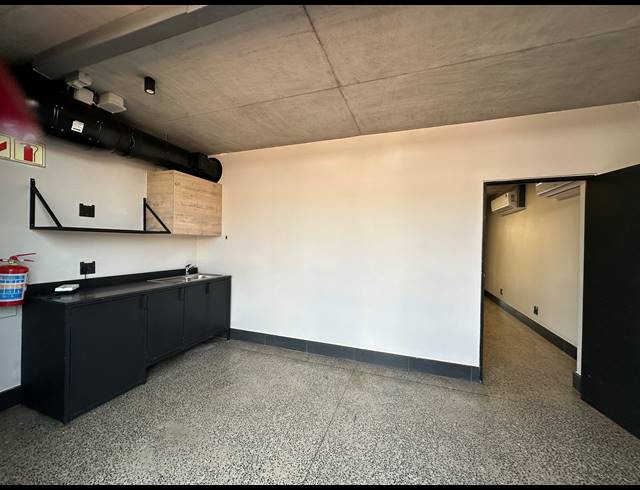 153M² OFFICE TO LET IN CENTURION CENTRAL